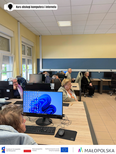 Pierwsze zajęcia z Kursu obsługi komputera i Internetu za nami